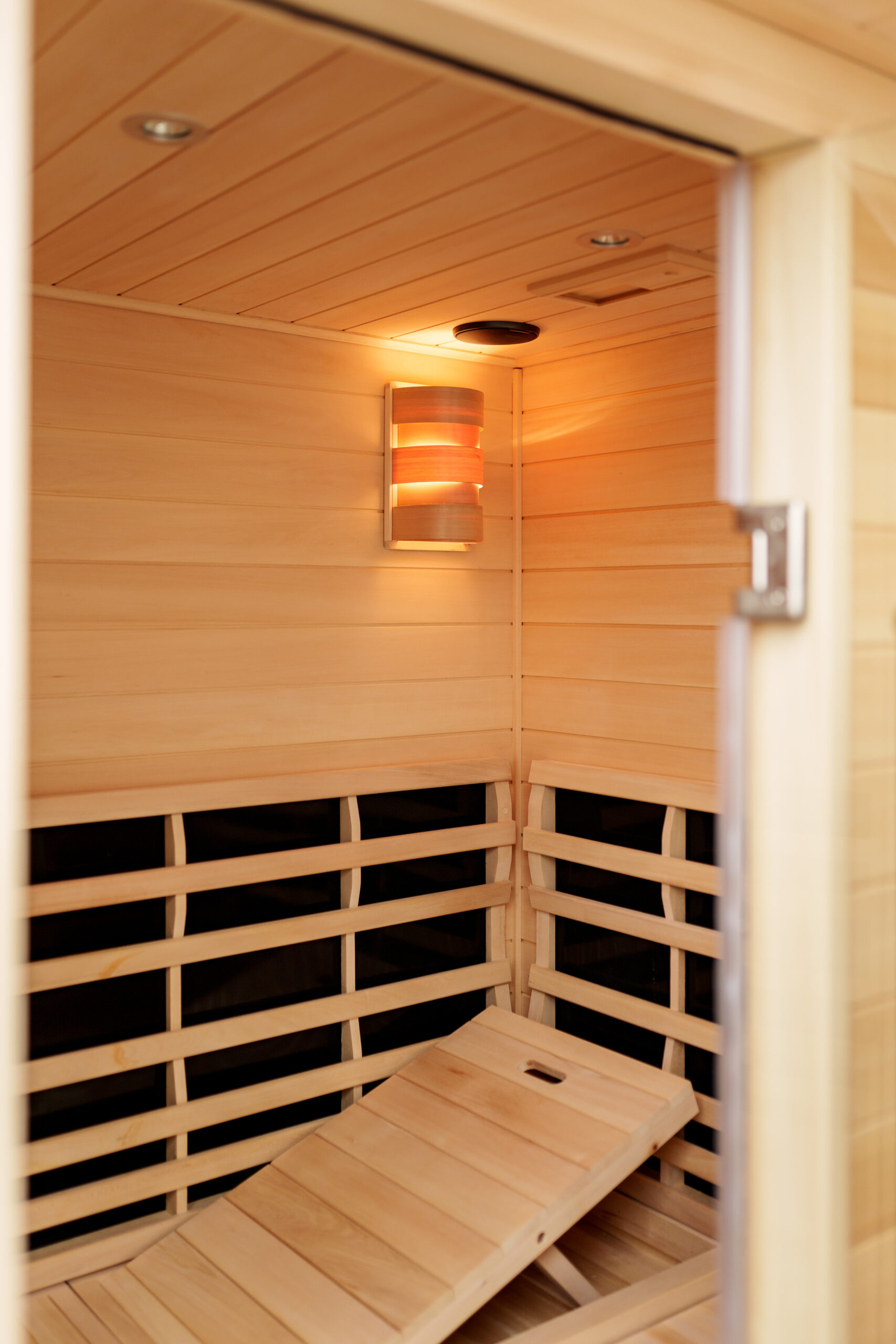 infrared Sauna, Sauna, Detox, Health, Wellness, Alternative Healing, Weight Loss, Anti-Aging, hormone changes, inflammation, insomnia, mold exposure, toxin exposure